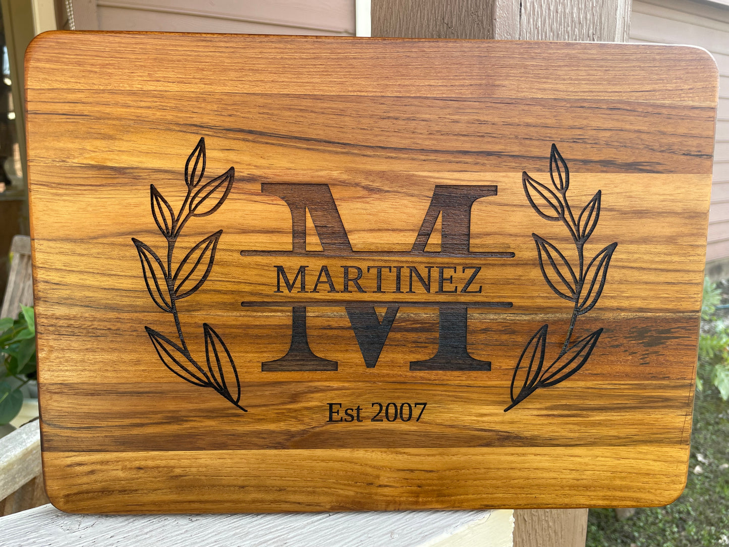 Customized Cutting Boards-Message me on Facebook to place your order!